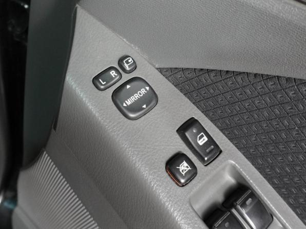 Toyota ISis I Рестайлинг с пробегом 2009 года, цена 1 484 000 рублей, 157700 км, компактвэн, Автокод Объявления