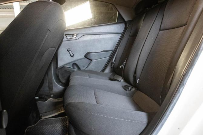 Hyundai Solaris II с пробегом 2020 года, цена 989 000 рублей, 93401 км, седан, Автокод Объявления