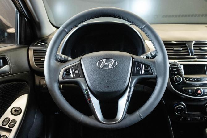 Hyundai Solaris I Рестайлинг с пробегом 2014 года, цена 1 099 000 рублей, 158411 км, седан, Автокод Объявления