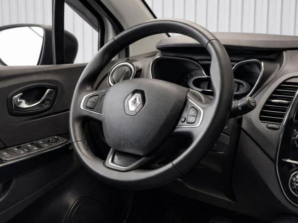 Renault Kaptur I с пробегом 2019 года, цена 1 697 000 рублей, 114494 км, внедорожник, Автокод Объявления