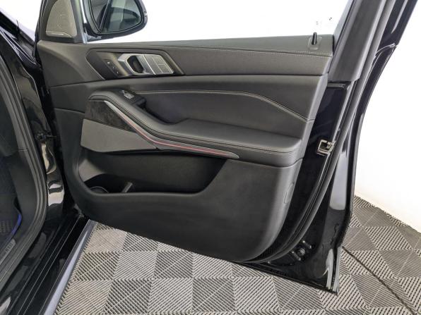 BMW X7 I (G07) с пробегом 2022 года, цена 7 395 000 рублей, 111576 км, внедорожник, Автокод Объявления