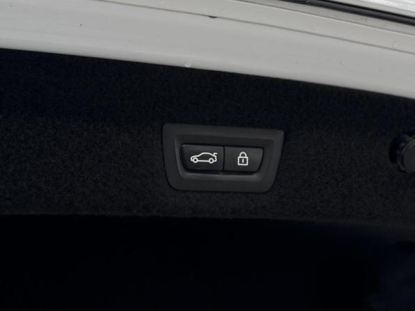 BMW 7 серии VI (G11/G12) с пробегом 2017 года, цена 3 150 000 рублей, 193727 км, седан, Автокод Объявления