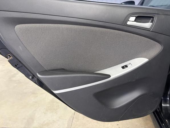 Hyundai Solaris I с пробегом 2013 года, цена 897 000 рублей, 227961 км, седан, Автокод Объявления