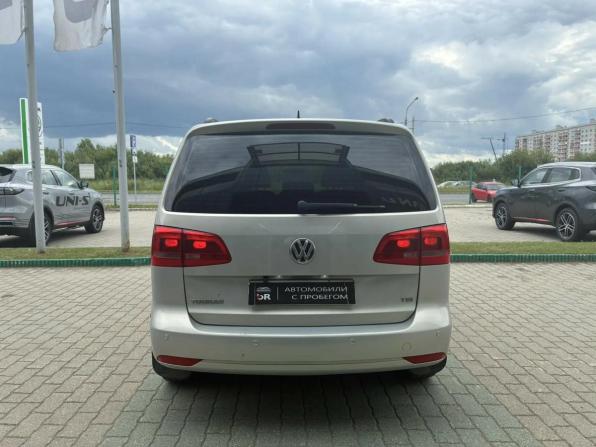 Volkswagen Touran I Рестайлинг 2 с пробегом 2012 года, цена 830 000 рублей, 162000 км, компактвэн, Автокод Объявления