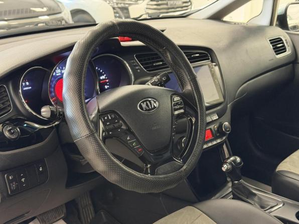 Kia Ceed II с пробегом 2012 года, цена 829 000 рублей, 147455 км, универсал, Автокод Объявления