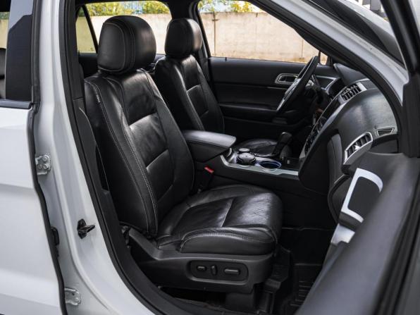 Ford Explorer V с пробегом 2015 года, цена 1 850 000 рублей, 294053 км, внедорожник, Автокод Объявления