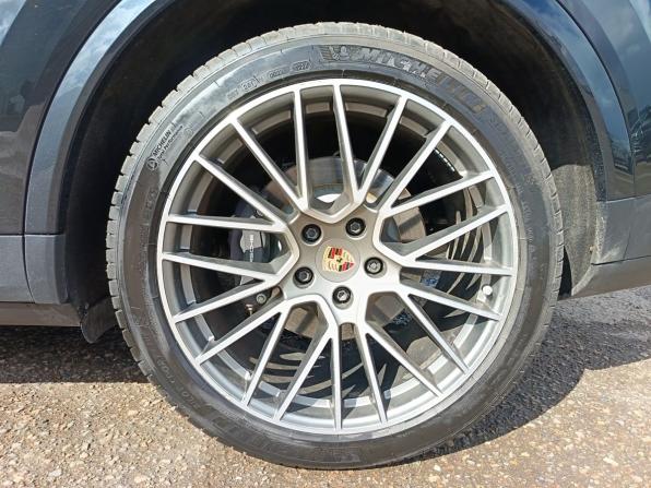 Porsche Cayenne III с пробегом 2022 года, цена 10 250 000 рублей, 45286 км, внедорожник, Автокод Объявления