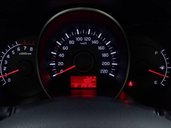 Kia Rio III с пробегом 2015 года, цена 655 000 рублей, 370134 км, седан, Автокод Объявления
