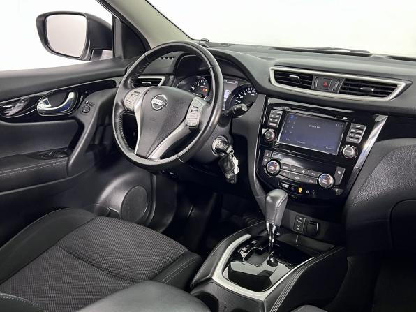 Nissan Qashqai II с пробегом 2018 года, цена 1 890 000 рублей, 107700 км, внедорожник, Автокод Объявления