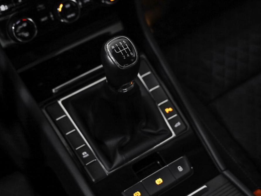 Skoda Superb III Санкт-Петербург  - изображение 17