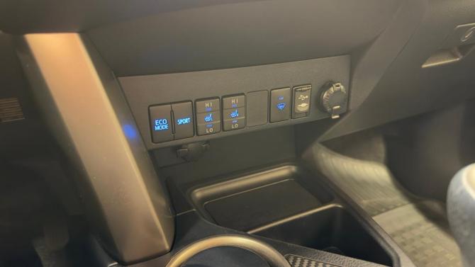 Toyota RAV4 IV (XA40) с пробегом 2014 года, цена 1 800 000 рублей, 124000 км, внедорожник, Автокод Объявления