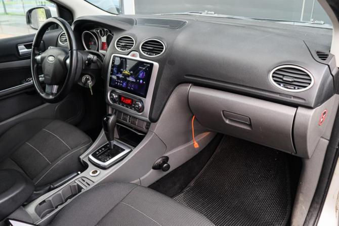 Ford Focus II Рестайлинг с пробегом 2010 года, цена 700 000 рублей, 207832 км, седан, Автокод Объявления