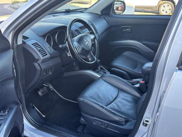 Mitsubishi Outlander II Рестайлинг с пробегом 2011 года, цена 1 175 000 рублей, 218584 км, внедорожник, Автокод Объявления