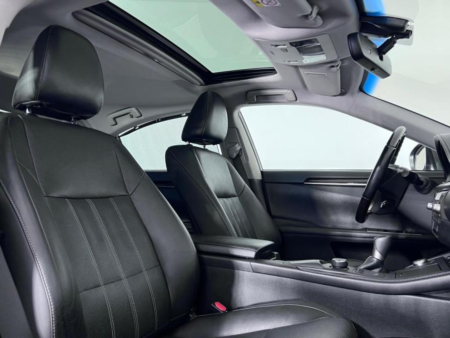 Lexus ES VI Рестайлинг Ростов-на-Дону  - изображение 17
