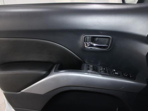 Mitsubishi Outlander II с пробегом 2008 года, цена 1 059 900 рублей, 240675 км, внедорожник, Автокод Объявления