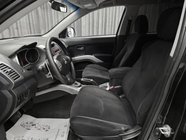 Mitsubishi Outlander II с пробегом 2007 года, цена 970 000 рублей, 235300 км, внедорожник, Автокод Объявления