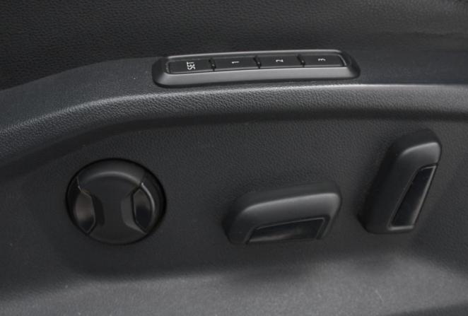Volkswagen Tiguan II с пробегом 2018 года, цена 2 490 000 рублей, 203086 км, внедорожник, Автокод Объявления