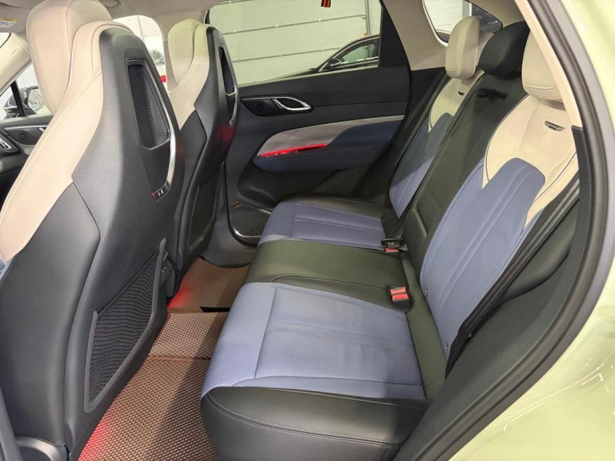 Hongqi HS3 Краснодар  - изображение 14