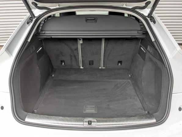 Audi Q5 Sportback I (FY) с пробегом 2021 года, цена 5 075 000 рублей, 40785 км, внедорожник, Автокод Объявления