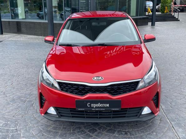 Kia Rio IV Рестайлинг с пробегом 2020 года, цена 1 629 000 рублей, 45292 км, седан, Автокод Объявления