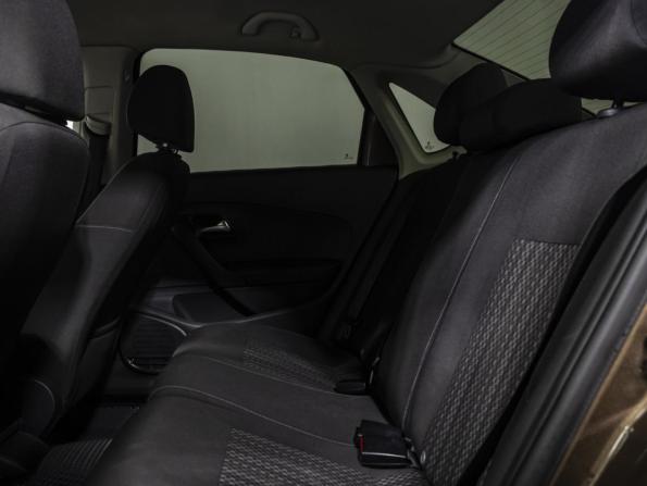 Volkswagen Polo V Рестайлинг с пробегом 2015 года, цена 869 000 рублей, 187500 км, седан, Автокод Объявления