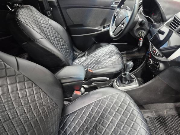 Hyundai Solaris I с пробегом 2013 года, цена 800 000 рублей, 153295 км, седан, Автокод Объявления