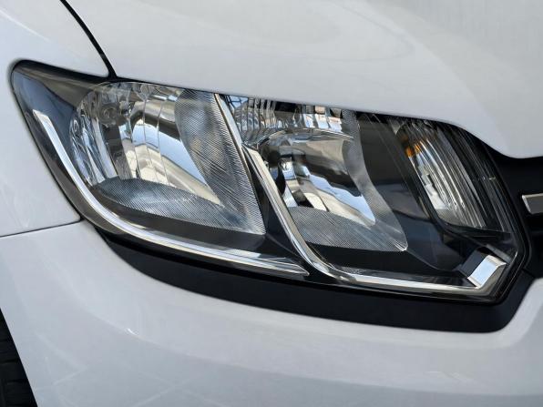 Renault Logan II с пробегом 2017 года, цена 837 000 рублей, 90019 км, седан, Автокод Объявления