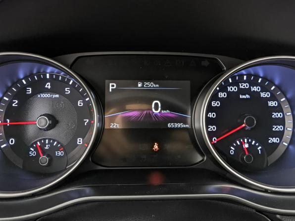 Kia Ceed III Рестайлинг с пробегом 2022 года, цена 2 270 000 рублей, 65392 км, хэтчбек, Автокод Объявления