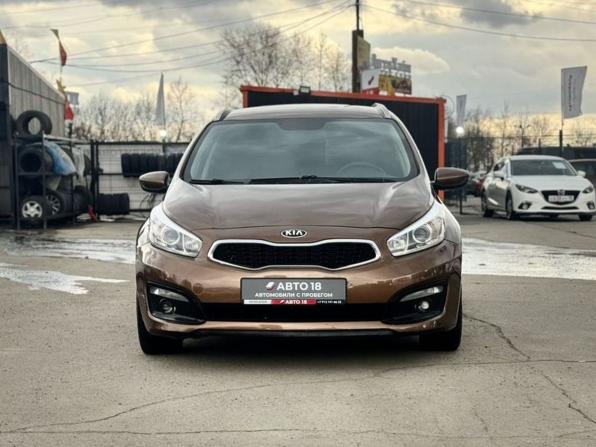 Kia Ceed II Рестайлинг с пробегом 2017 года, цена 1 349 000 рублей, 122300 км, универсал, Автокод Объявления