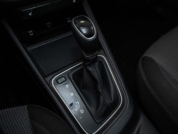 Hyundai Solaris II Рестайлинг с пробегом 2022 года, цена 1 744 000 рублей, 60000 км, седан, Автокод Объявления