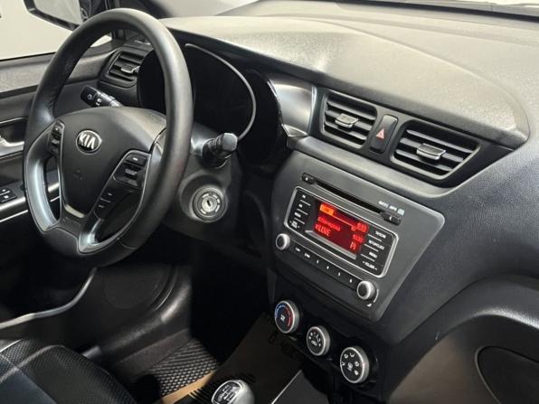 Kia Rio III Рестайлинг с пробегом 2015 года, цена 985 000 рублей, 183032 км, седан, Автокод Объявления