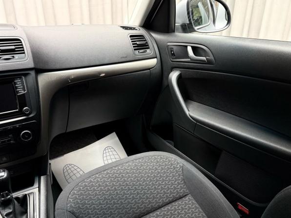 Skoda Yeti I Рестайлинг с пробегом 2014 года, цена 1 349 000 рублей, 238432 км, внедорожник, Автокод Объявления