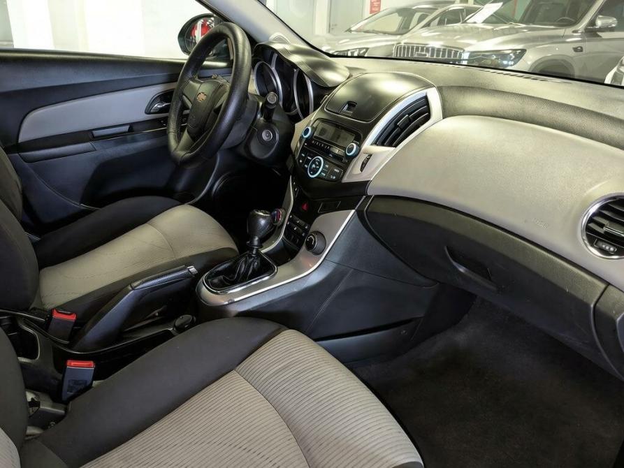 Chevrolet Cruze I Рестайлинг Екатеринбург  - изображение 12