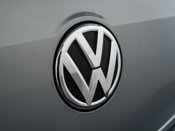 Volkswagen Passat B7 с пробегом 2012 года, цена 1 080 000 рублей, 101192 км, седан, Автокод Объявления