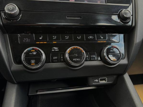 Skoda Octavia III (A7) Рестайлинг с пробегом 2019 года, цена 1 700 000 рублей, 145131 км, лифтбек, Автокод Объявления