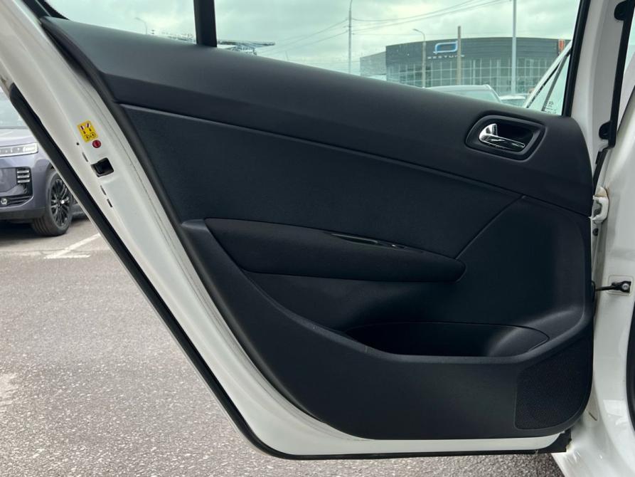 Peugeot 408 I Волгоград  - изображение 15