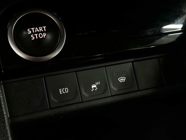 Renault Kaptur I Рестайлинг с пробегом 2021 года, цена 1 549 900 рублей, 139000 км, внедорожник, Автокод Объявления