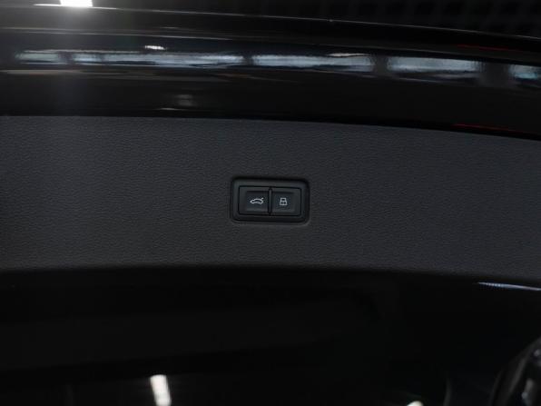 Audi RS Q8 I с пробегом 2021 года, цена 10 900 000 рублей, 115203 км, внедорожник, Автокод Объявления