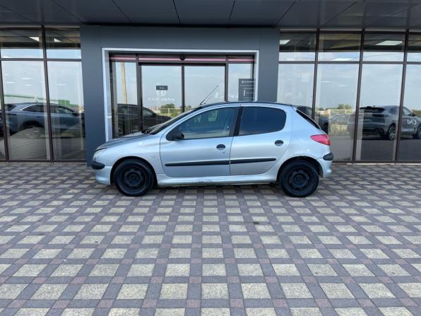 Peugeot 206 с пробегом 2001 года, цена 200 000 рублей, 215574 км, хэтчбек, Автокод Объявления