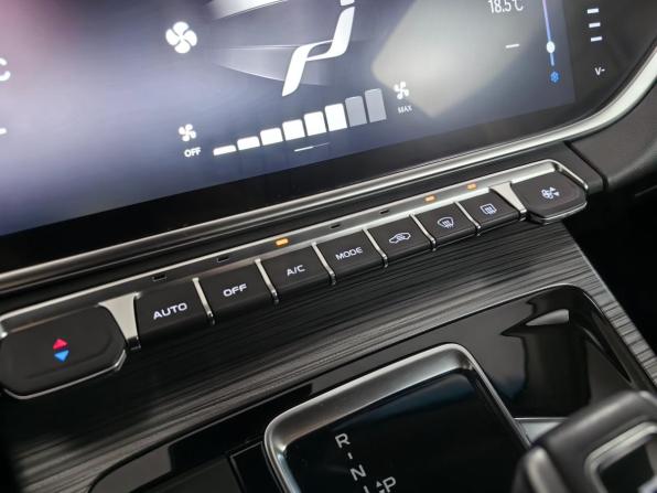 Geely Atlas Pro с пробегом 2021 года, цена 1 985 000 рублей, 23517 км, внедорожник, Автокод Объявления