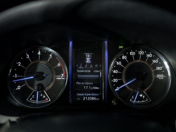 Toyota Fortuner II с пробегом 2018 года, цена 3 300 000 рублей, 212086 км, внедорожник, Автокод Объявления