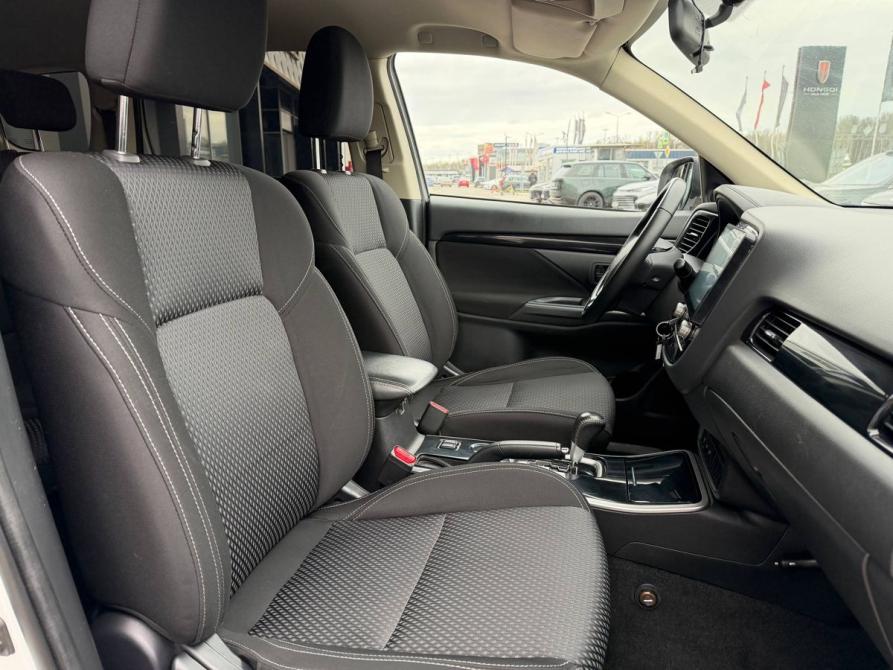 Mitsubishi Outlander III Рестайлинг 3 Санкт-Петербург  - изображение 16