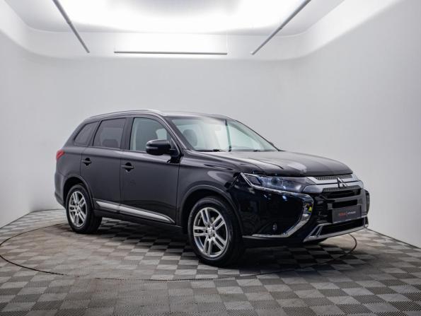Mitsubishi Outlander III Рестайлинг 3 с пробегом 2019 года, цена 1 845 000 рублей, 216779 км, внедорожник, Автокод Объявления