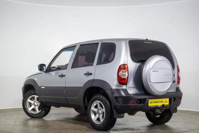 Chevrolet Niva I Рестайлинг с пробегом 2014 года, цена 619 000 рублей, 134279 км, внедорожник, Автокод Объявления