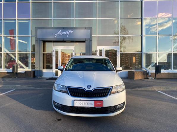 Skoda Rapid I Рестайлинг с пробегом 2018 года, цена 1 065 000 рублей, 162116 км, лифтбек, Автокод Объявления