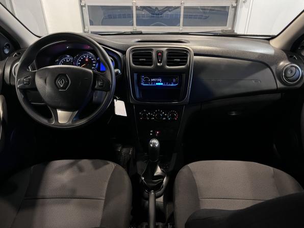 Renault Sandero II с пробегом 2017 года, цена 910 000 рублей, 90657 км, хэтчбек, Автокод Объявления