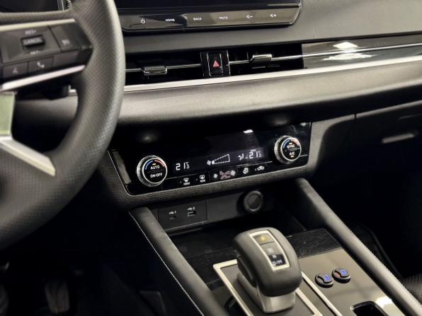 Mitsubishi Outlander IV с пробегом 2023 года, цена 3 500 000 рублей, 58103 км, внедорожник, Автокод Объявления