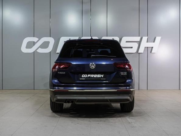 Volkswagen Tiguan II с пробегом 2017 года, цена 2 449 000 рублей, 150231 км, внедорожник, Автокод Объявления