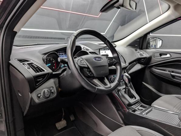 Ford Kuga II Рестайлинг с пробегом 2017 года, цена 1 700 000 рублей, 69916 км, внедорожник, Автокод Объявления