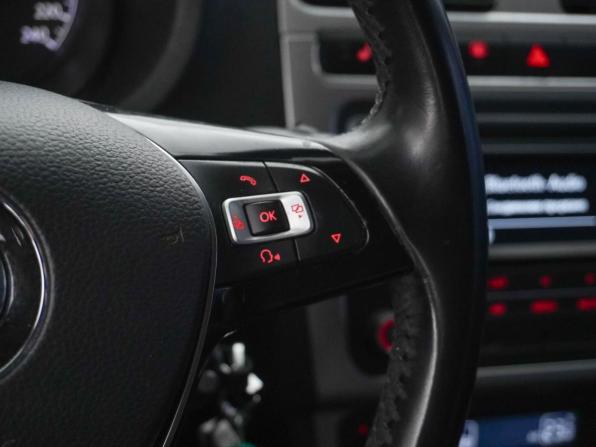 Volkswagen Polo V Рестайлинг с пробегом 2016 года, цена 949 874 рубля, 170236 км, седан, Автокод Объявления